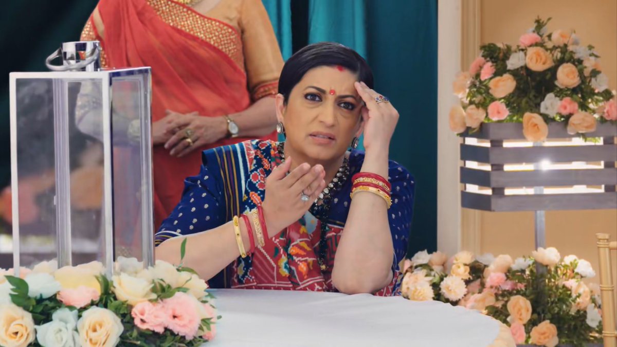 debsyolo's tweet image. Yeh Angad Ranvijay ko jo aise utha k leke aya usse toh kam kharab he hoga mereko lgta hai coz Ranvijay ko kch bola toh Pari ll get more psychotic n thn again TuHir me lafda... Yeh dukh kahe khtm ni hota bey...😭

#TuHir • #KSBKBT • #kyunkisaasbhikabhibahuthi2 💌✨