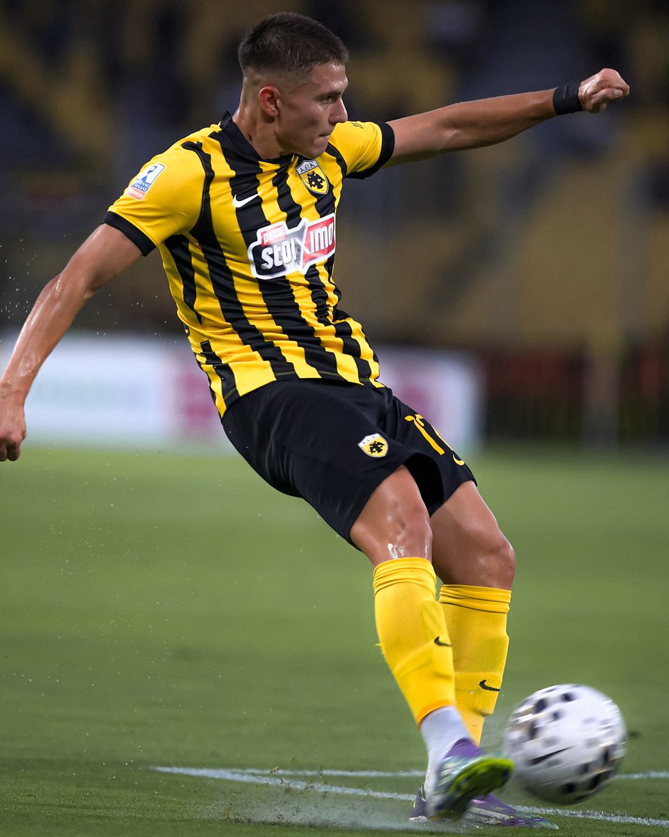 AEK_FC_OFFICIAL's tweet image. Matchday moments 🏟️🔥💥
#aekfc #aekfcseason2025_2026 #kypelloelladas