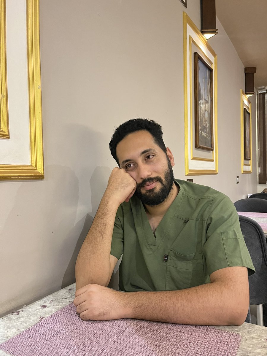 Yusrakhalaff's tweet photo. @islam__usama his work-life balance 😂 https://t.co/PWJOrhDC7s