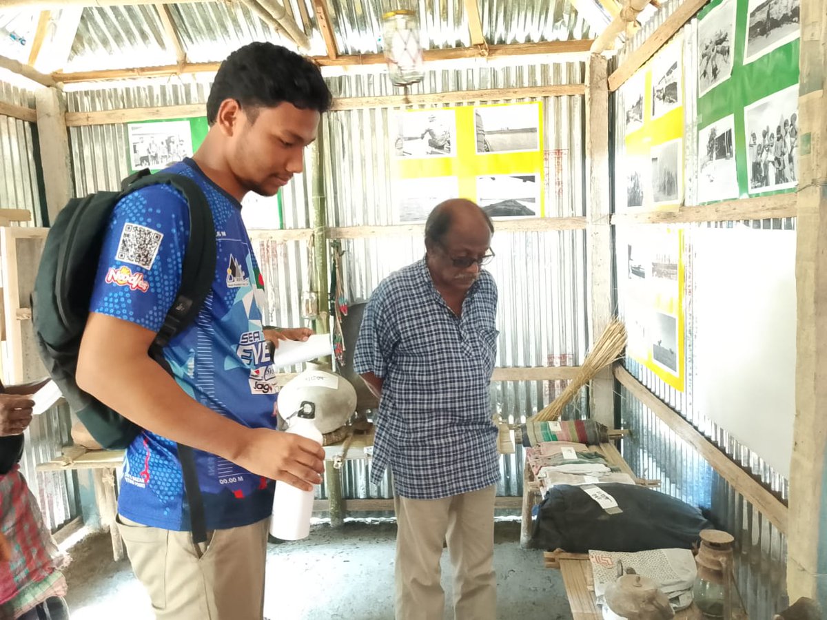 SeeToSwapan01's tweet photo. At our invitation, Shafi Khan—ex-Prothom Alo journalist &amp; a pioneer in char reporting—visited Bangladesh’s first Char Museum today.
His journey &amp; advice inspire our youth to keep the char stories alive! 🌱✨
#CharMuseum #Kurigram #ClimateJustice #swapan #youthAction https://t.co/HhffKscycg