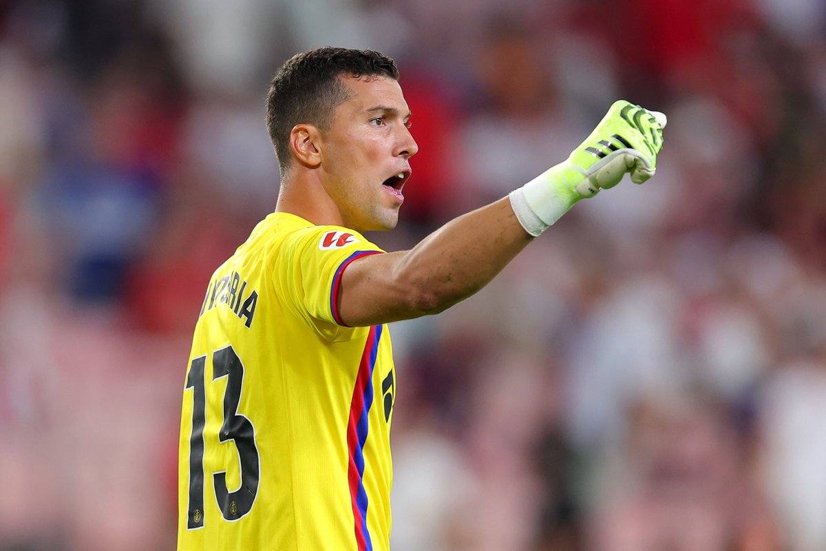 🎙️🔵 Las palabras de David Soria en DAZN sobre los horarios:

"No entendemos nada, la verdad. Jugamos un domingo, luego miércoles a las 19h y luego sábado a las 14h. No sabemos por qué LaLiga nos pone estos horarios".

<a href="/diarioas/">Diario AS</a>