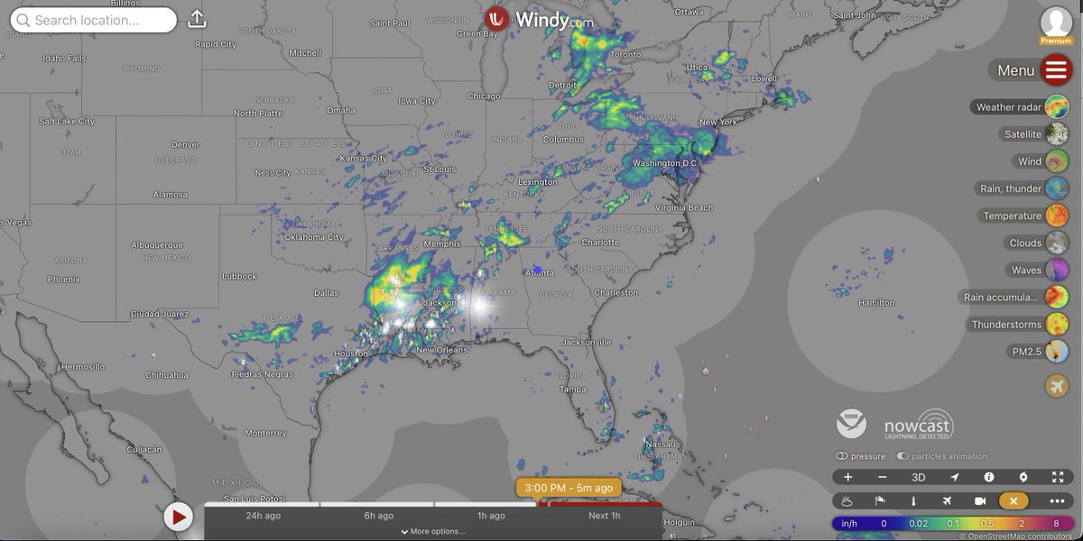 TylerRussellTX's tweet photo. @Windycom Why did you get rid of the feature to allow users to speed up or slow down the weather radar animation and add this large box that won't go away?  I used the speed up feature all the time! I can't even drag the timeline to speed it up. #ABitLessPremium #Disappointed https://t.co/El9gp8Gi8s