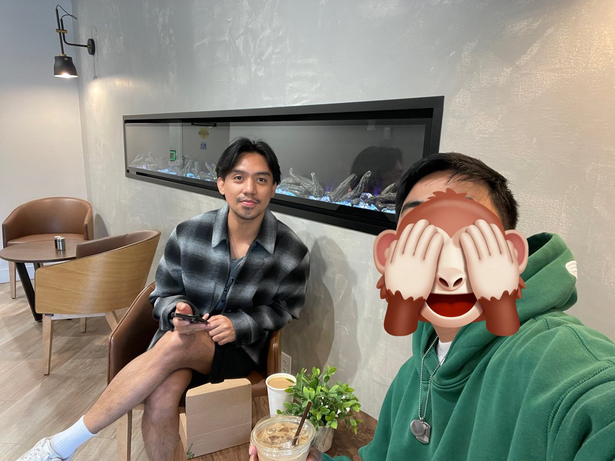 ManoloSamonte's tweet image. Day off muna saglit tapos laban ulit.
Salamat Kuys Kevs.
#ofwlife