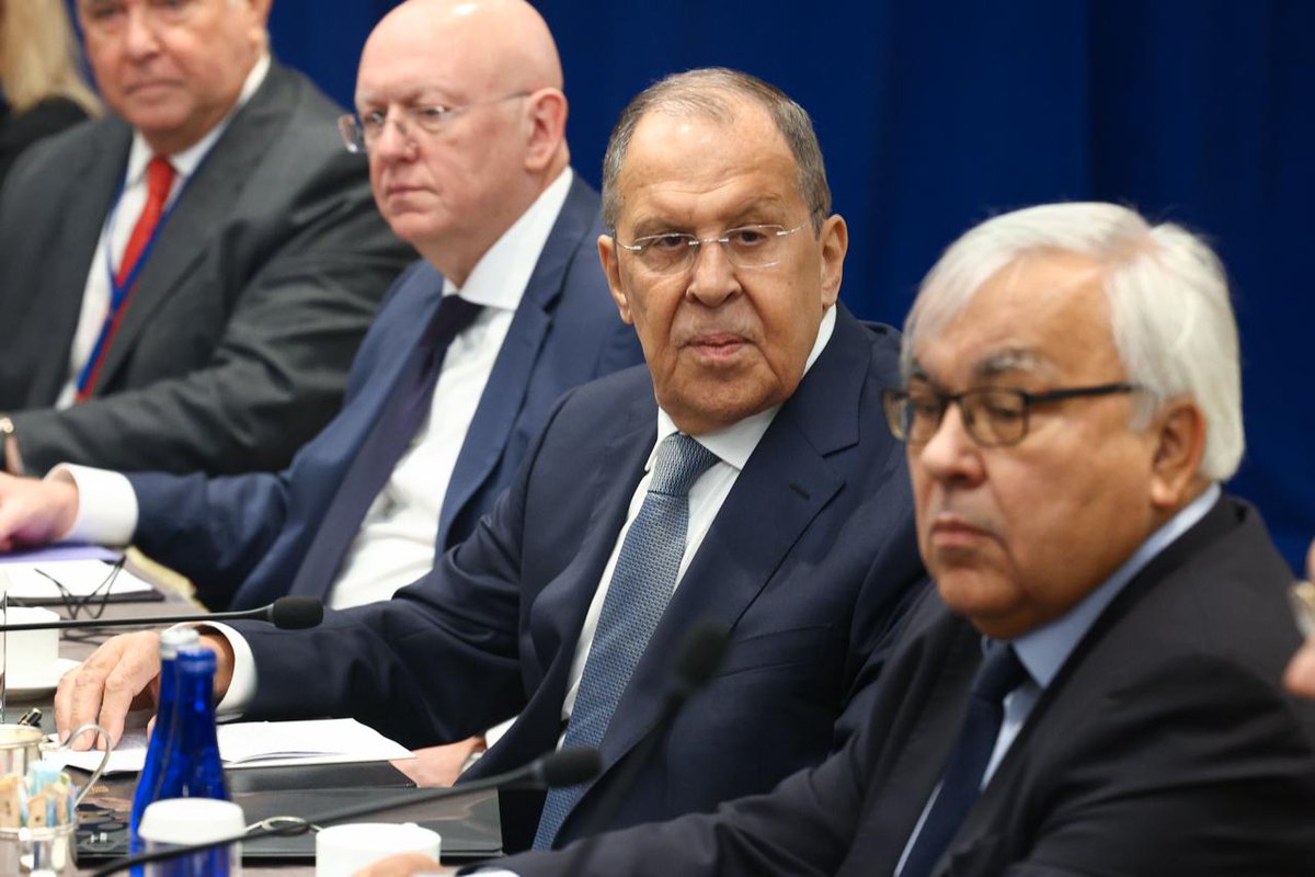 🇷🇺🇺🇸 О встрече С.В.Лаврова и <a href="/marcorubio/">Marco Rubio</a>: t.me/MID_Russia/660…

Глава МИД России акцентировал готовность нашей страны придерживаться выработанной лидерами на Аляске линии, в том числе координировать с американской стороной усилия по устранению первопричин украинского конфликта