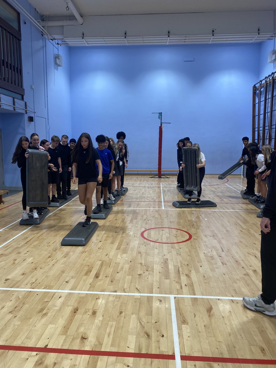 Stephen Thomson tweet media