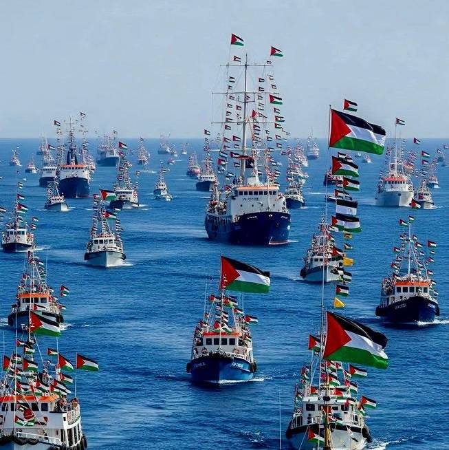 Sumud filosunu koru, kaybedenlerden olma❗ <a href="/TC_Disisleri/">T.C. Dışişleri Bakanlığı</a> <a href="/HakanFidan/">Hakan Fidan</a> <a href="/tcsavunma/">T.C. Millî Savunma Bakanlığı</a> <a href="/TSKGnkur/">TSK</a> <a href="/omerrcelik/">Ömer Çelik</a> <a href="/ikalin1/">İbrahim Kalın</a> <a href="/oktay_saral/">Oktay SARAL</a> <a href="/mehmetucum/">Mehmet Uçum</a> #WeAreSumud #DefendSumud 
#SaveGaza #SumudFlotilla 
#LetSumudGo #SumudForGaza 
#GlobalSumudFlotilla #GazaGenocide #Gaza #palestine #غزة #فلسطين