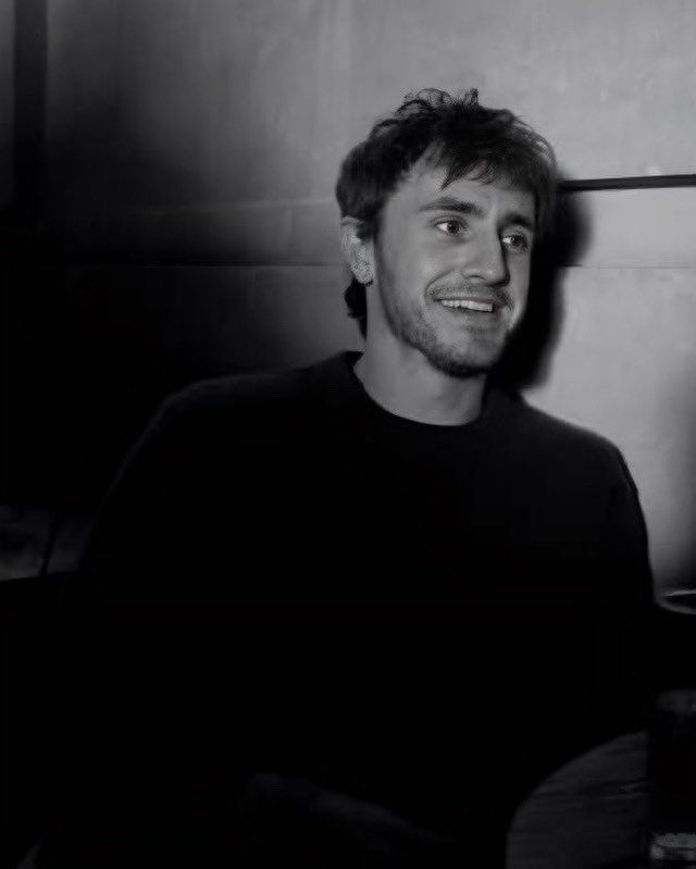 DaisyAndPaul's tweet image. #PaulMescal at the premiere of @urchinmovie in London on September 22nd.