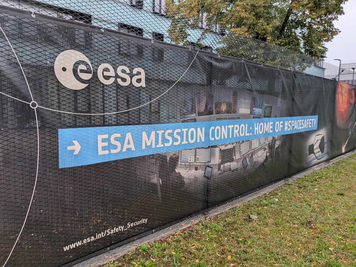 ESA Mission Control. Home of #spacesafety. It's great honor to be here. 

<a href="/esa/">European Space Agency</a> <a href="/esascience/">ESA Science</a>