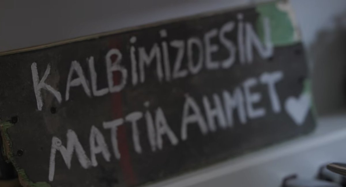 Mdbasrak's tweet photo. “Bir yıldız kayması gibi sihirli ve ölümlüdür hayat”

https://t.co/LDwkvkG8tD https://t.co/jbOYhMfMnw