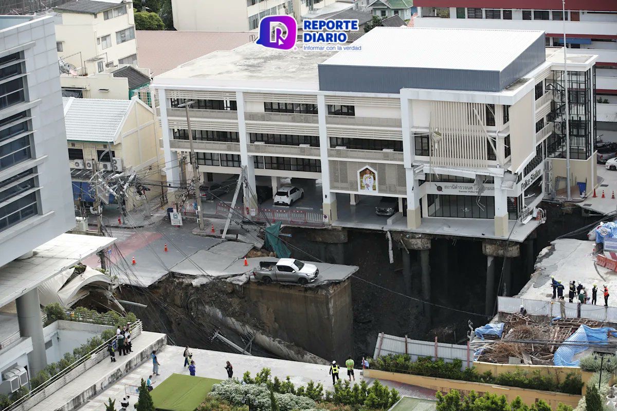 Impresionante Socavón en Tailandia ocasiona el desalojo de un hospital

Leer nota: bit.ly/3IoMFk9
Redacción Sugey Cruz
#Socavon #Hundimiento #Tailandia #Colapso