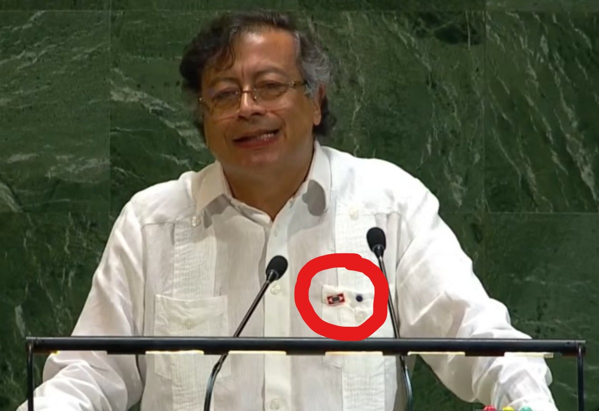 Si <a href="/petrogustavo/">Gustavo Petro</a> se va con la bandera de "guerra o muerte" en su camisa ¿Realmente nos sorprende que durante toda su intervención no haya hecho sino actuar como vocero del Cartel de los Soles?