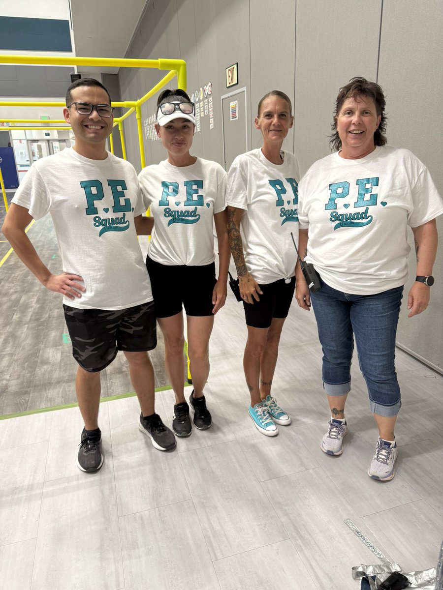 PeneciosRane's tweet image. Don’t you just love it when you show up to work and and fellow staff are wearing the same outfit together and not even know it? 😊 PE Squad ❤️ #CTEHeartAtWork