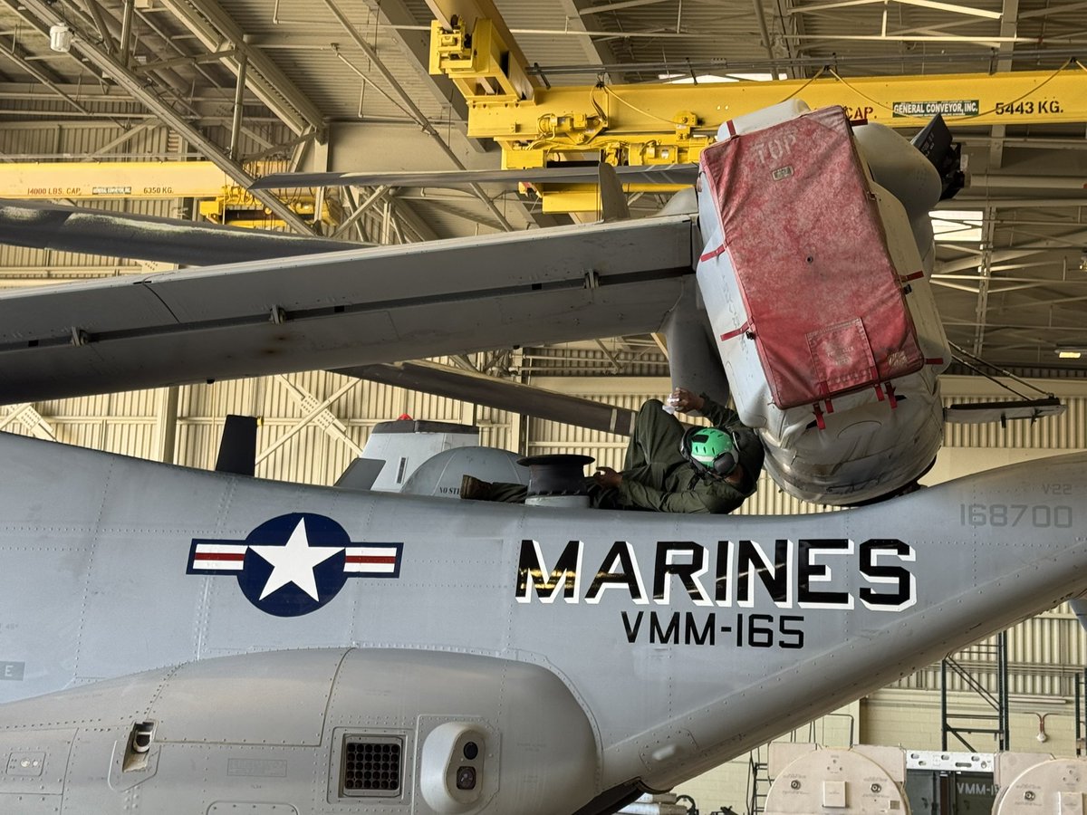 Here it is!! Say hello the WHITE KNIGHT of #vmm165 White Knights MV-22  BUNO 1688700
One side old style and the other new! I love being able to do artsy stuff. Again I couldn't have done it without the help of Dave Nenna @s3_viking_nfo he did all the markings plus helped with
