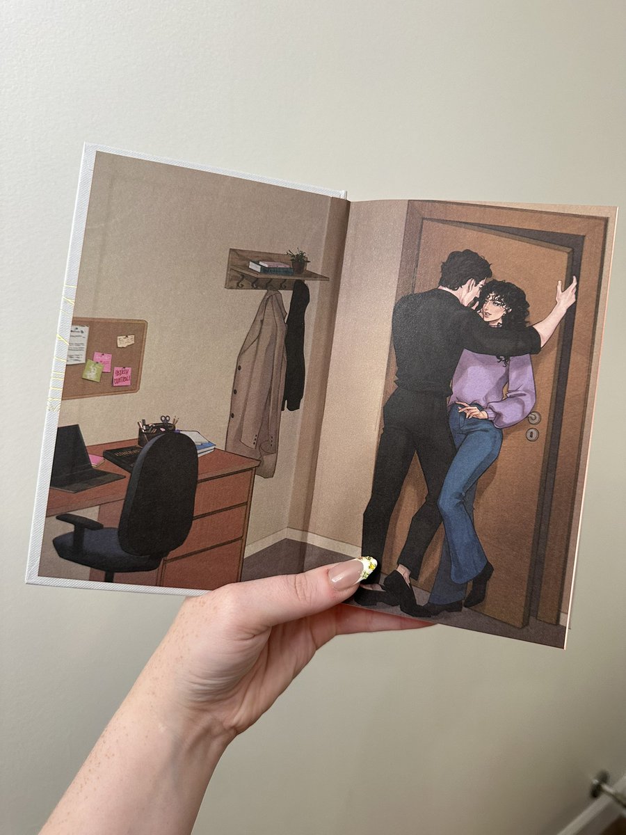 daisymmeadows's tweet image. Maya and Conor I’m obsessed with you 🧡