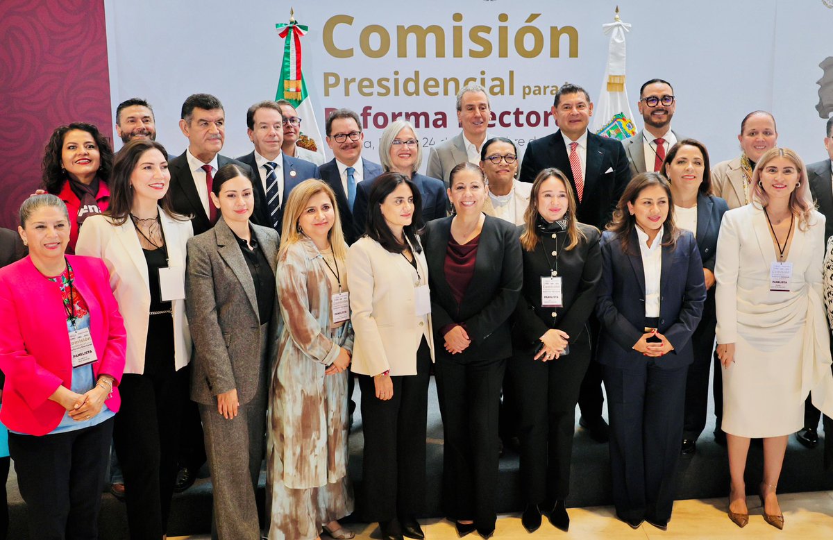 Rosa Icela Rodríguez Velázquez (@rosaicela_) on Twitter photo Esta mañana encabezamos la Audiencia Pública de la Comisión Presidencial para la #ReformaElectoral en el bello estado de #Puebla, donde estuvimos con el gobernador <a href="/armentapuebla_/">Alejandro Armenta</a>. Escuchar las propuestas de la gente es de suma importancia para construir juntos una iniciativa que Esta mañana encabezamos la Audiencia Pública de la Comisión Presidencial para la #ReformaElectoral en el bello estado de #Puebla, donde estuvimos con el gobernador <a href="/armentapuebla_/">Alejandro Armenta</a>. Escuchar las propuestas de la gente es de suma importancia para construir juntos una iniciativa que