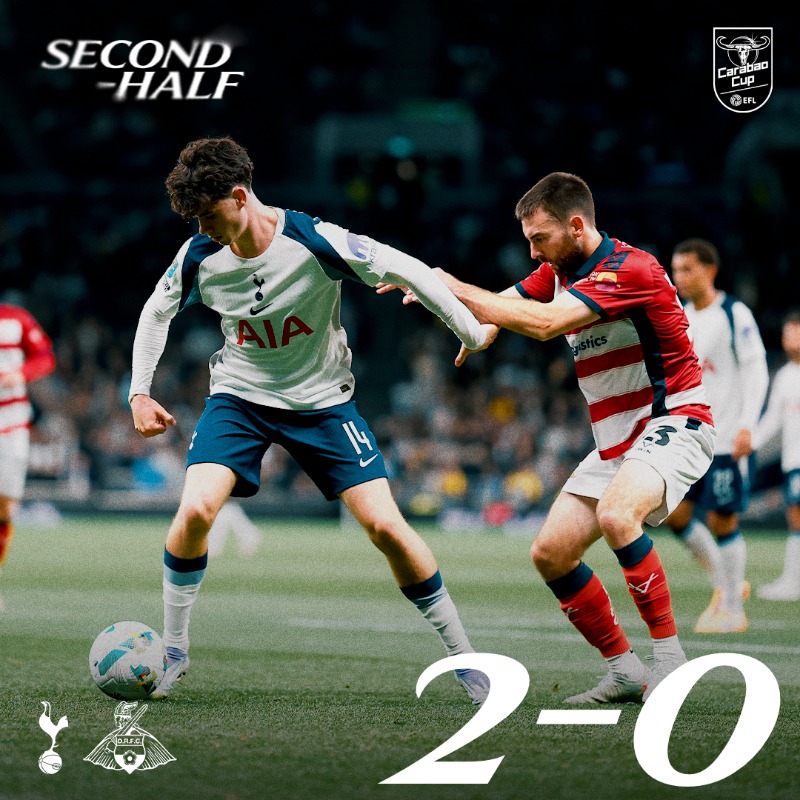 토트넘 선수단 세리머니