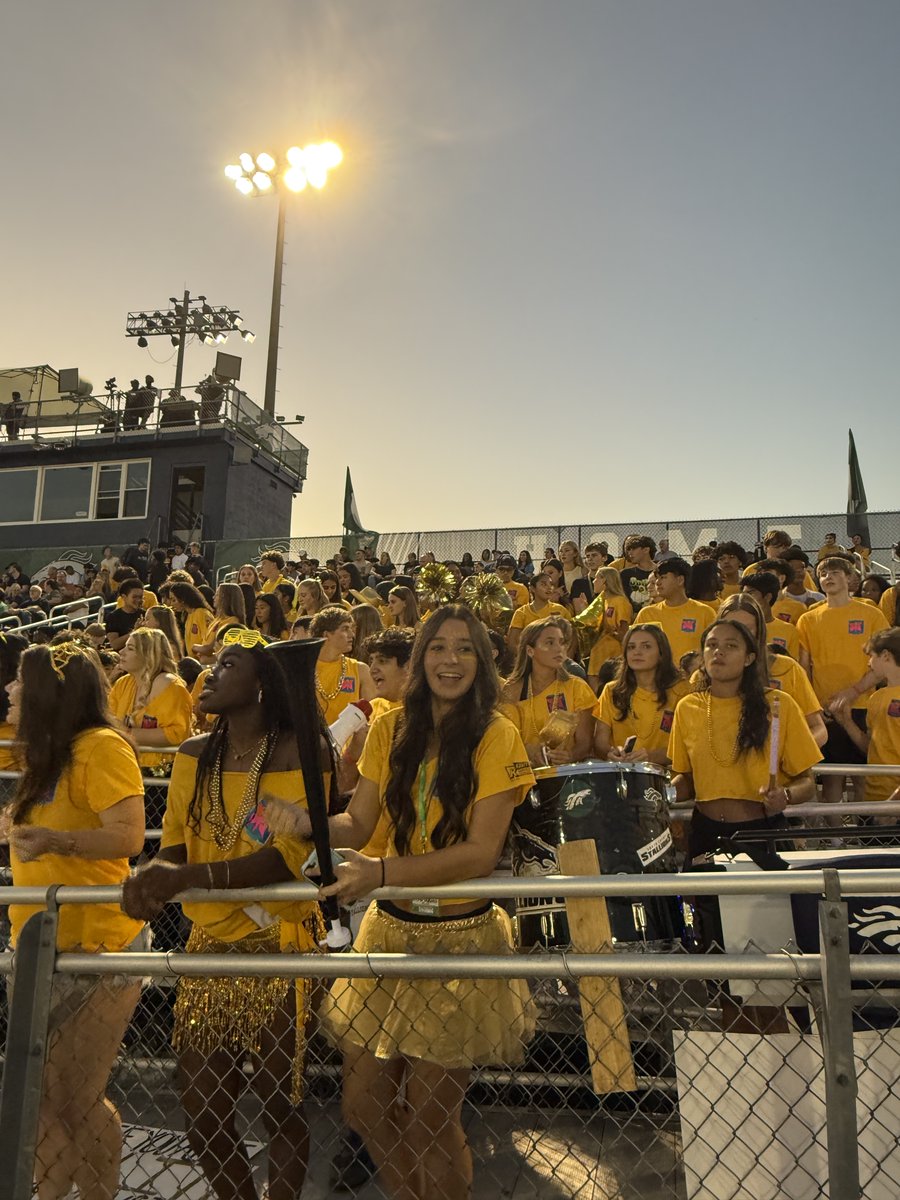 Nothing better than high school student stands full of "kidz" wearing <a href="/EJKFCF/">Kidz Fighting Cancer</a> t-shirts at #FridayNightLights football game. Our 11th "Gold Out" <a href="/socohs/">South County HS</a> in Lorton, VA and we are overwhelmed by the support of our local community and the staff at SCHS- thank you!

<a href="/SoCoStallions/">SoCoAthletics</a>