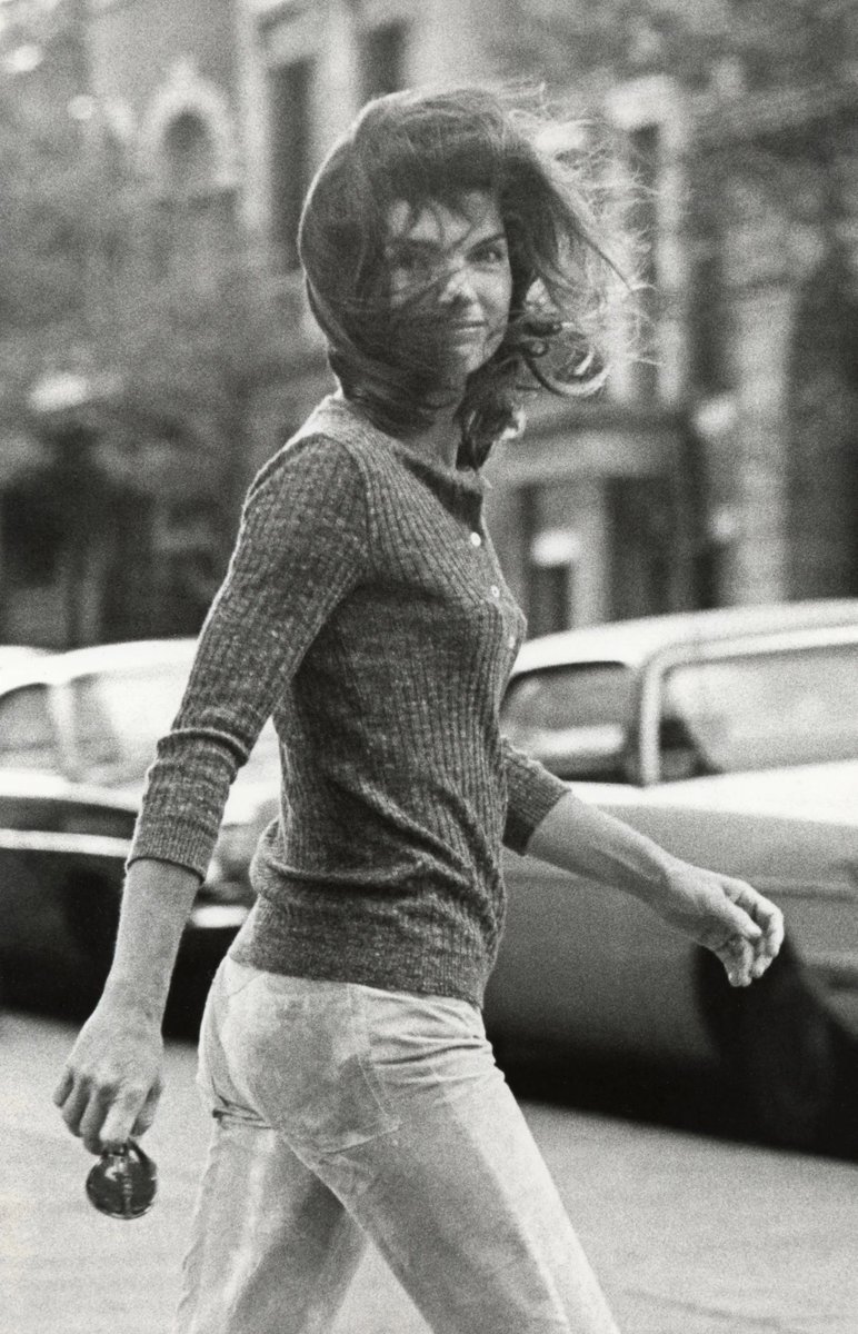 Jackie Onassis, 1971, sighted on Madison Avenue. Time Magazine considers this shot Ron took to be one of the most famous celeb photos of all time.

📸 Buy a print: rongalella.com/fine-art/
How would you rate windblown Jackie?