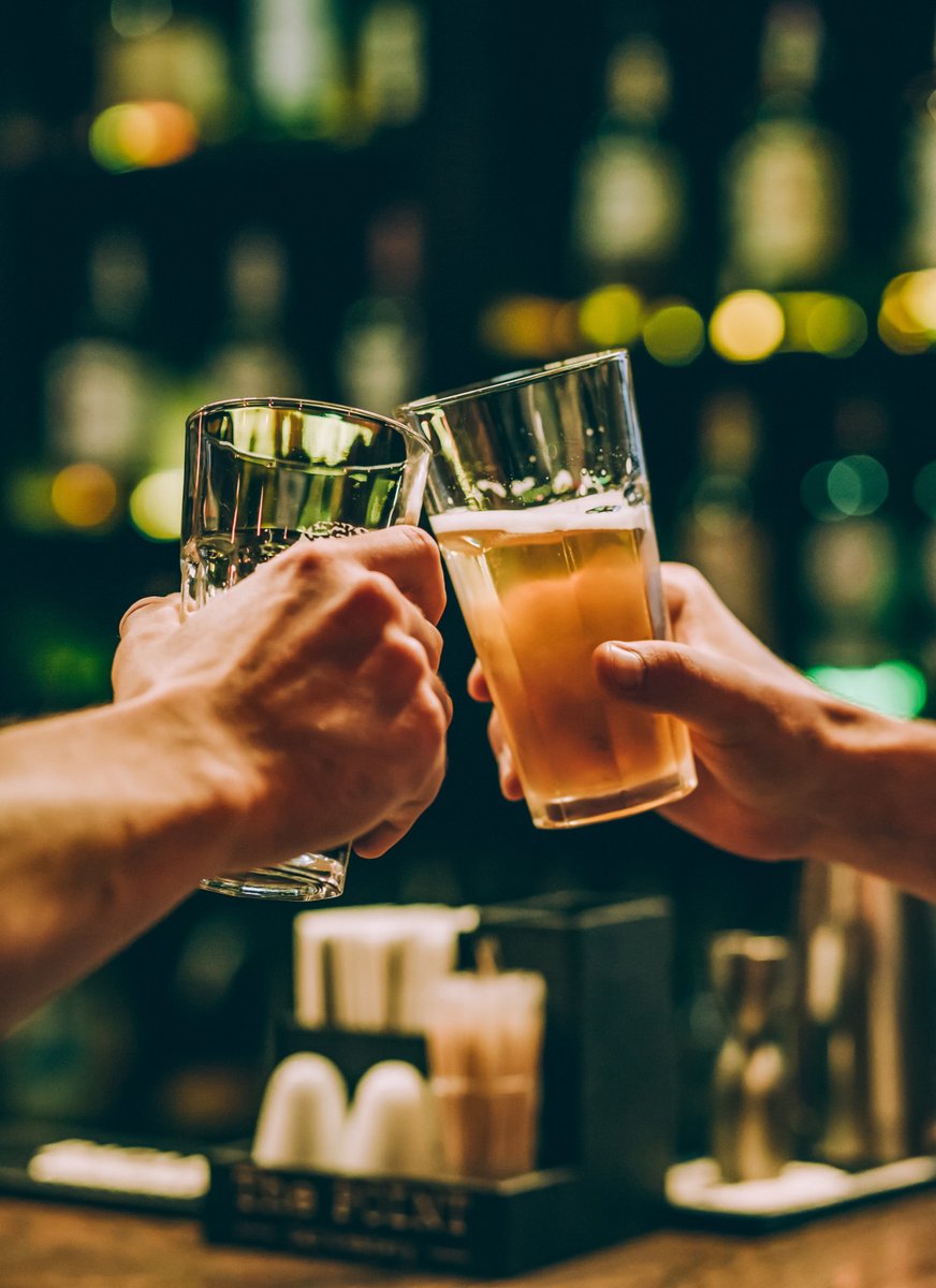 DoubleTreeDCC's tweet image. 🍺 September 28th is National Drink Beer Day!

Celebrate the occasion at 82Fifty Bar with a cold brew in hand. From crisp lagers to bold ales, raise a glass and toast to good times and great beers! ✨