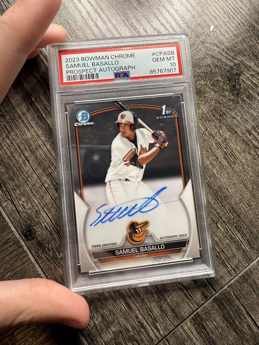 ryeguyscardsllc's tweet photo. Samuel basallo chrome PSA 10 autograph 

Looking for $220 net to me https://t.co/kSL2gbgWsS