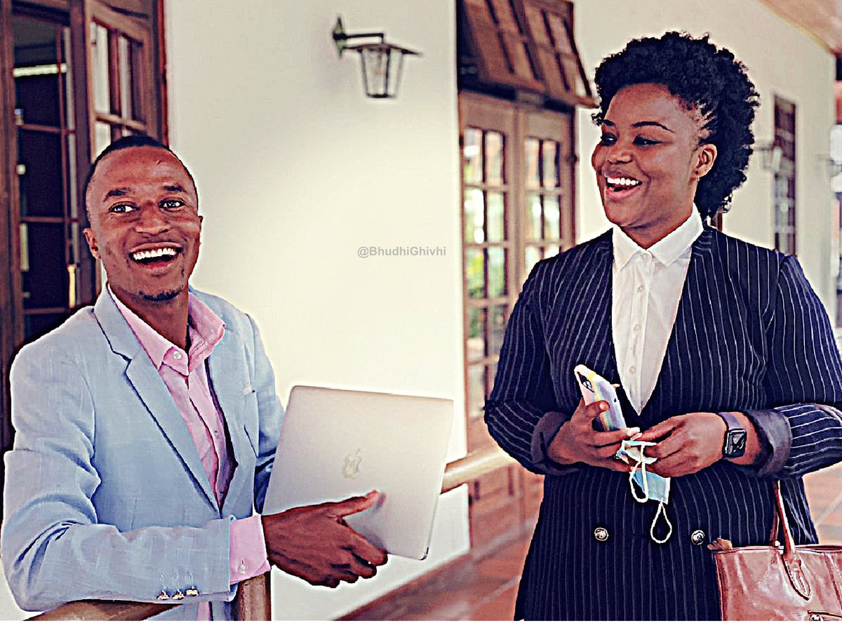 FADZAYI’S SECRET… 🤌🏾

➡️  There is a fundamental truth that is overlooked in our modern opposition in Zimbabwe.

Not by INTENTION, but by circumstance.

Holding closely to the tenets of democracy, especially in a brutal and oppressive environment, requires MORE than just desire.