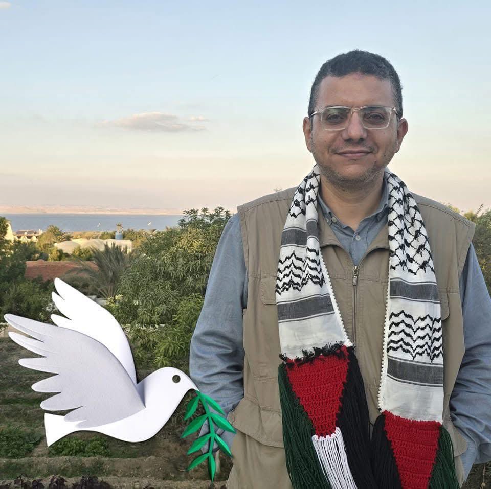 حبس إسماعيل الاسكندراني على ذمة القضية ٦٤٦٩ لسنة ٢٠٢٥
متهم بـ إذاعة اخبار كاذبة ، انضمام لجماعة ارهابية ، استخدام موقع إلكتروني من شأنه الترويج لأفكار داعية لاعمال ارهابية .

قهر ما بعده قهر.