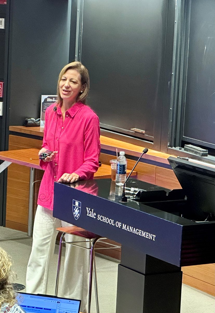 📸 Thank you to Claire Burns, YCCI board member, CMO of <a href="/TheHartford/">The Hartford</a> and <a href="/YaleSOM/">Yale School of Management</a> alum (’96), for kicking off our first Colloquium on Marketing Leadership of the semester!

We’re grateful for her time, insights, and encouragement to "demonstrate your impact."