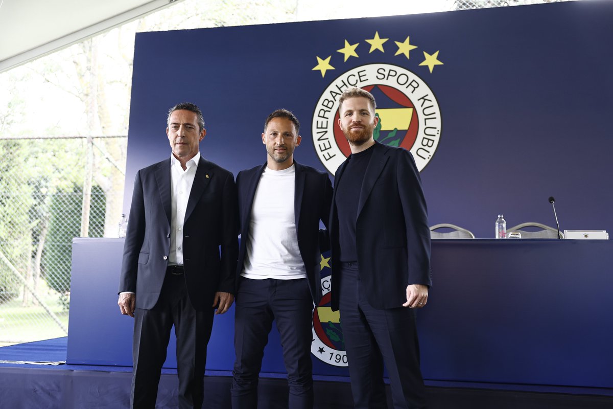 Sabahı beklemeyin; 

DEVİN ÖZEK ve TEDESCO'YU "KOVUN"

Hangi sunumuna hayran kalıp İLLE DE BU GELECEK dediğini falan da sormayın!!! 

DİREKT KOVUN!!!

BEN ÖMRÜMDE BU KADAR "REZİL" BİR FENERBAHÇE'Yİ İLK DEFA GÖRÜYORUM!!!