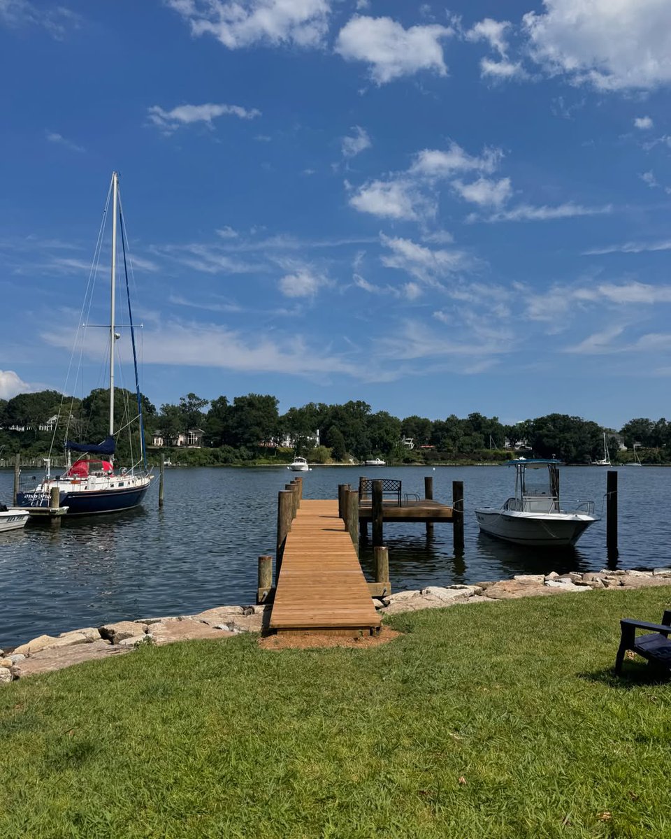 GraceCharis762's tweet image. Let’s go swimming 🏊