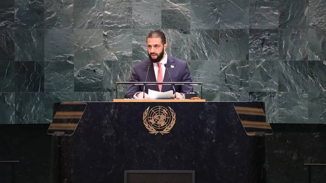 لقد كان الطريق طويلاً ومكلفاً ومزدحماً وشائكاً  وملغماً ، تطايرت عليه أجساد السائرين، وتراصفت على جنباته جثامين الثائرين، وانفجرت في وجوهنا قنابل المتربصين، ونعقت فوق رؤوسنا  غربان المرجفين، وسرت بين أرجلنا عقارب الغادرين ، فما وهن منا العزم ولا لانت لنا قناة ولافل لنا عضد حتى