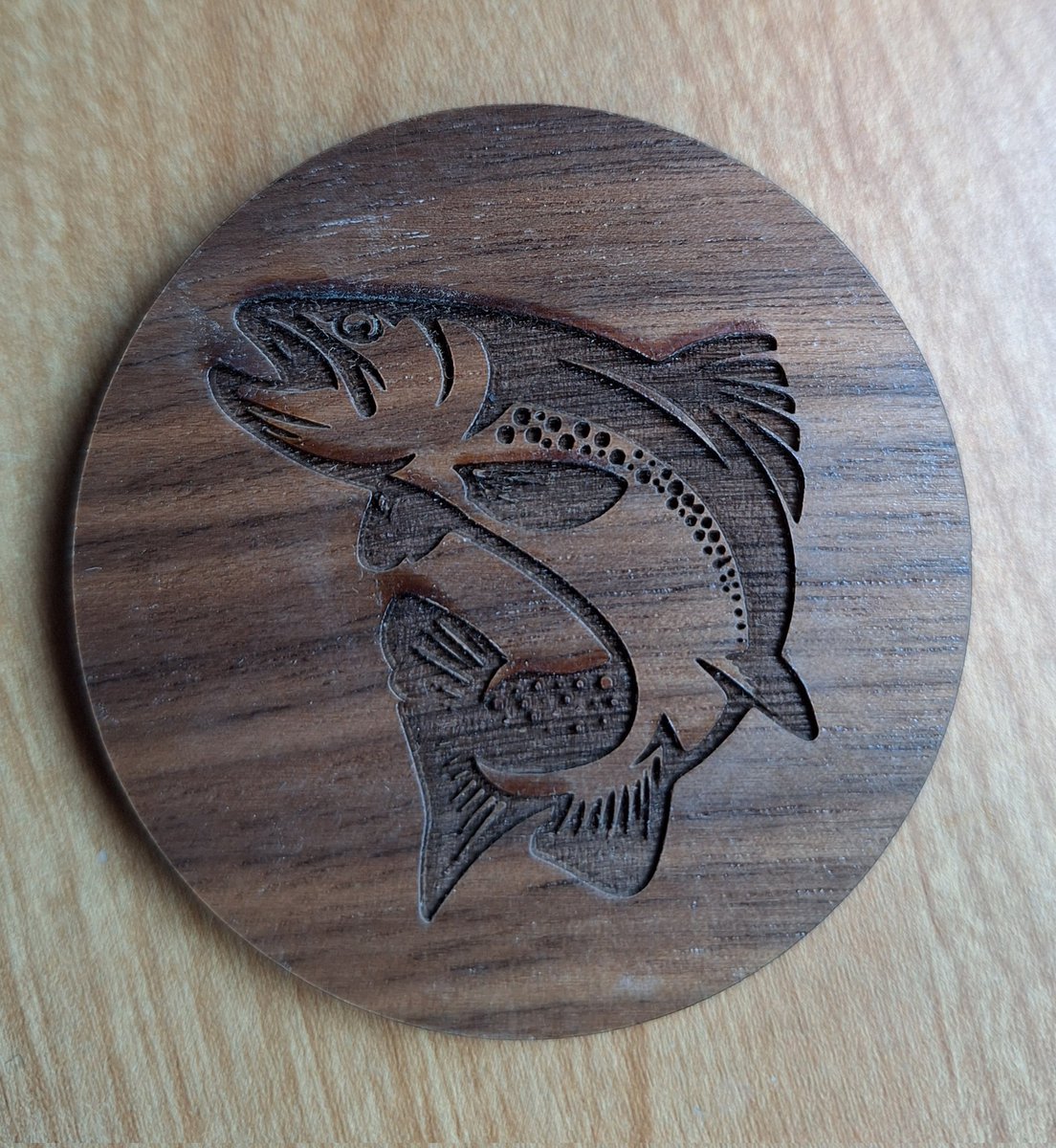 ac_des1gns's tweet image. Custom laser engraved wooden magnet with fish design! #cncidea #projectidea #cncproject