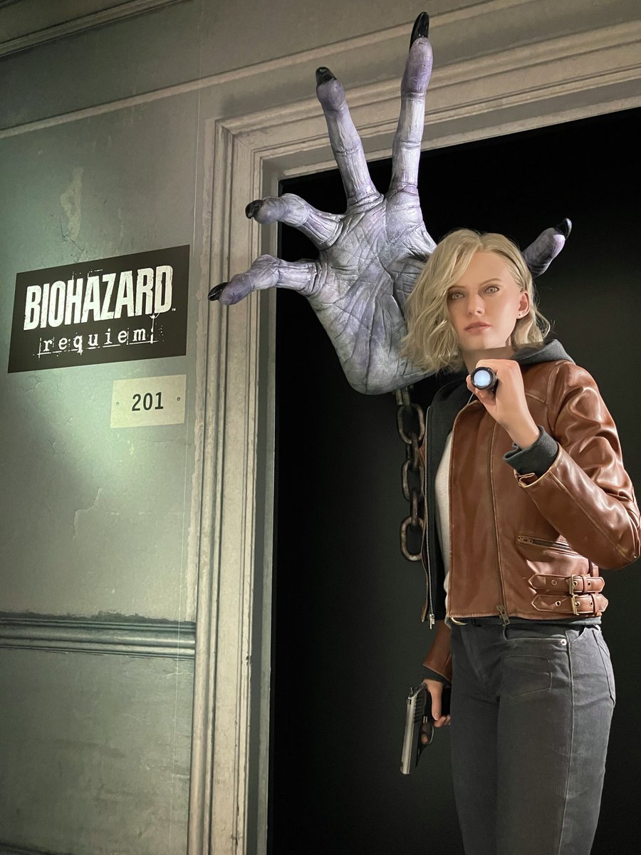 本日より「東京ゲームショウ2025」が開催！
『バイオハザード レクイエム』が日本初のプレイアブル出展！

そして、主人公グレースが等身大フォトスポットとして登場！

#バイオレクイエム #カプコンTGS2025