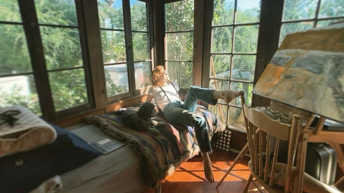 markhellyfics's tweet image. 🍁 take me to the lakes by kissmeinnewyork
🏷️ #markhellyna 
📈 explicit

Helly books a lakehouse for Mark's 48 birthday. There's skinny dipping, a free-standing copper bathtub, and a pretty monumental surprise that catches both of them off-guard.

🔗: archiveofourown.org/works/70773276