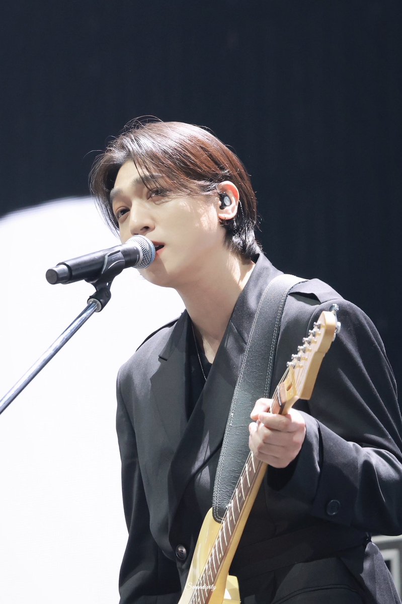 탐라 내리다가 너무 고트한 사진을 발견했어,,