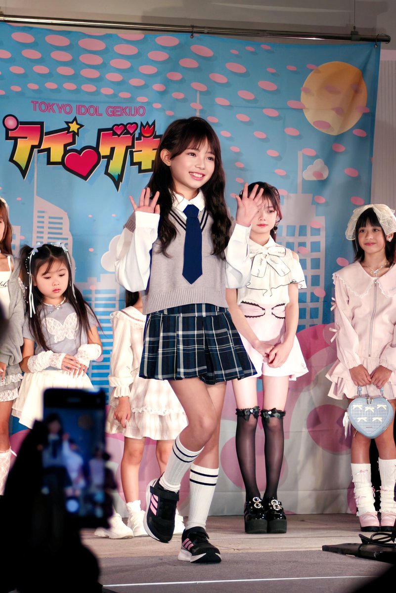 題名『ゆとり』 FadcrhpbogKGbXMW6gZJBkVP6MVnuK