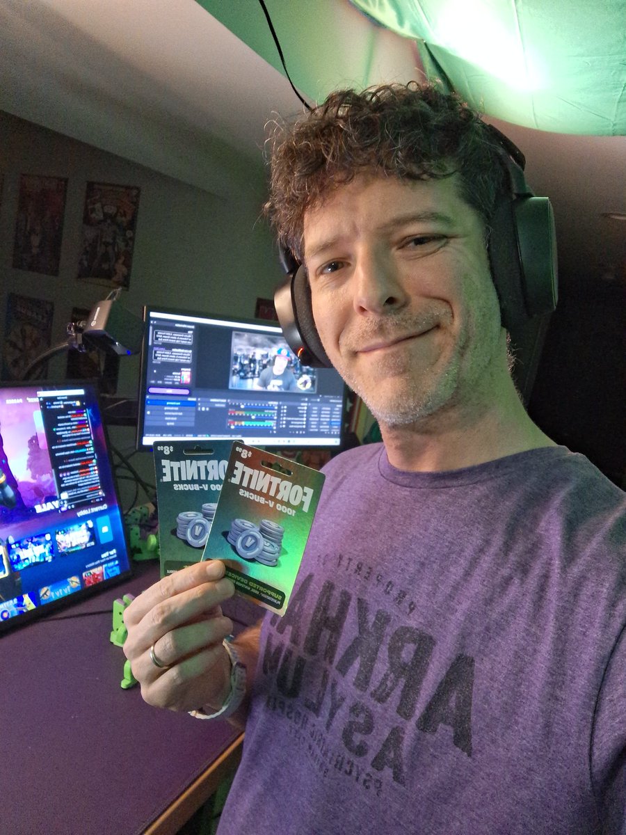 Fortnite
Giveaways
Vbucks
Twitch
Right now
Link in bio
LFG
