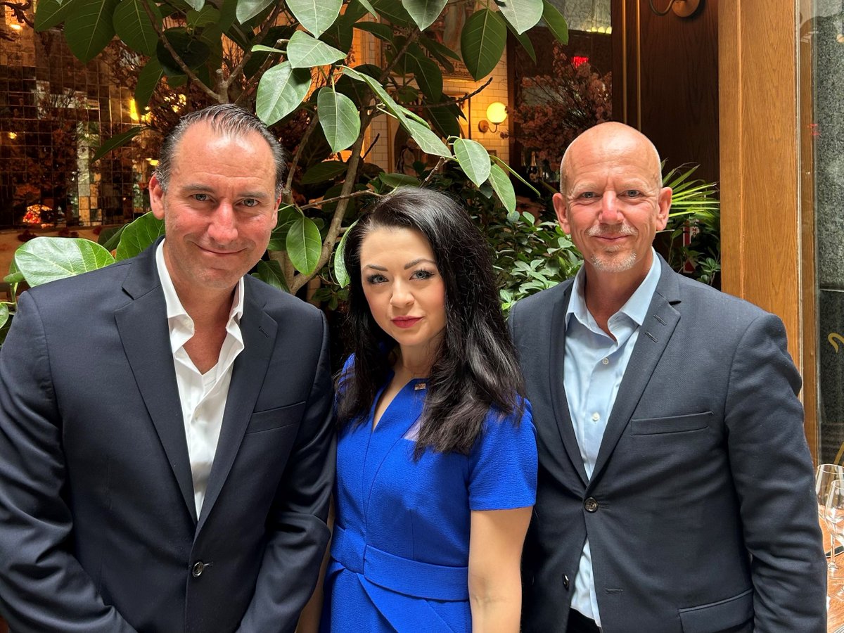 Berigende snak med Jarrod Agen, executive director for National Energy Dominance Council samt Brittany Kelm, Senior Policy Advisor om den amerikanske efterspørgelse på energi i dag til <a href="/ClimateWeekNYC/">Climate Week NYC</a> 
#dkbiz <a href="/DanskIndustri/">DI - Dansk Industri</a>