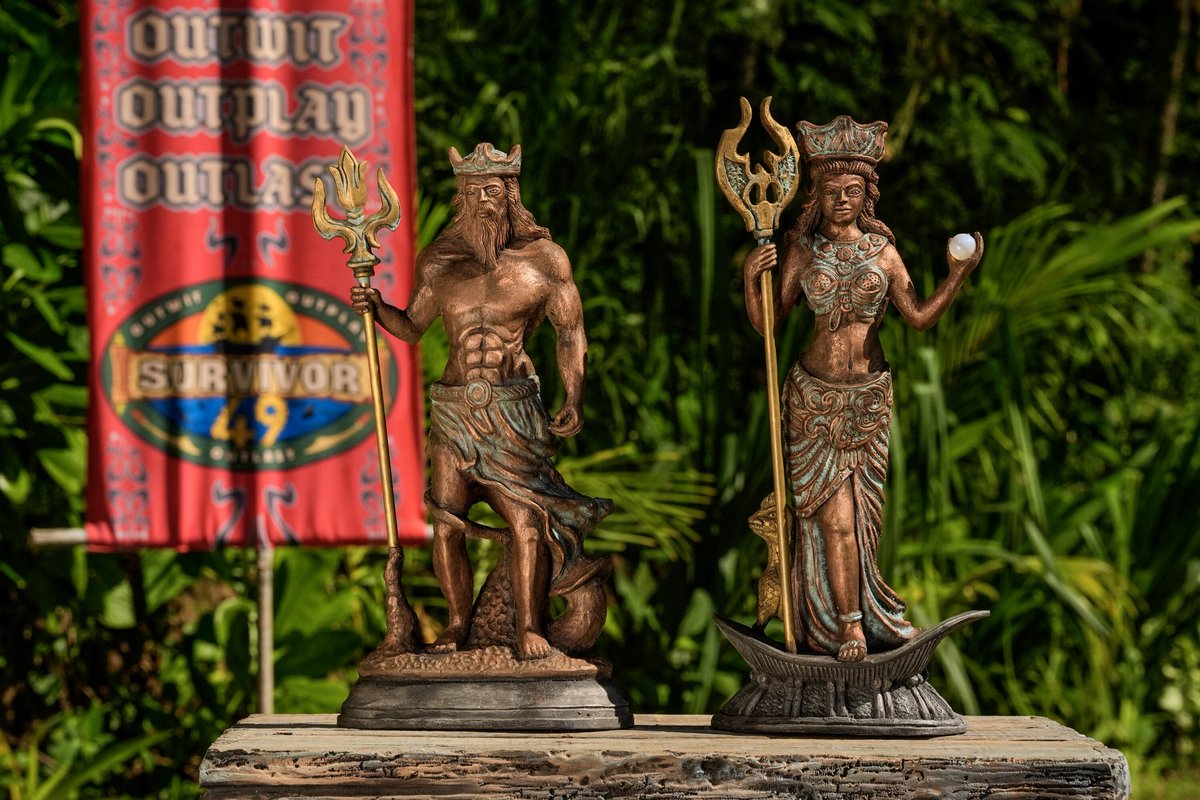 These tribal immunity idols are actually so sick.
#Survivor #Survivor49