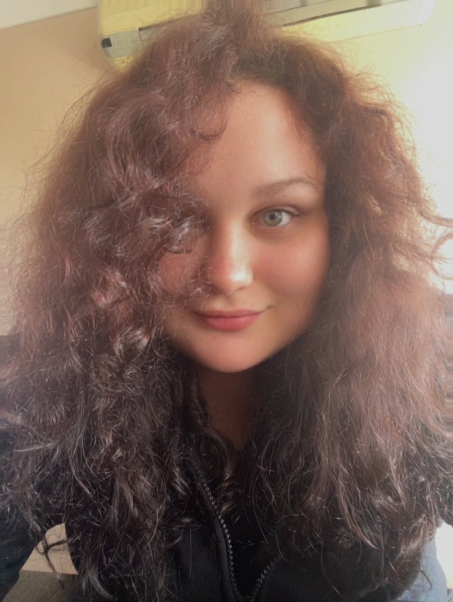 bubbleSqueakers's tweet photo. Kia Ora! 

Just checking in once in a while, haha!

Ya girls passed her assignments, WWC and police checks!

I’ll be spending the next two years developing my skills in Sydney with various youth groups before we make the big move over the sea! https://t.co/7n02hhSzvg