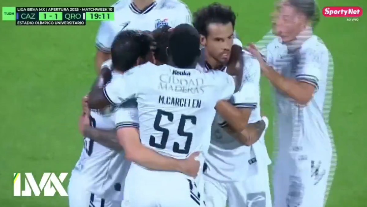 StudioFutbol's tweet image. 🇪🇨🔥 YA ES FIGURA

(VIDEO) Asistencia de Michael Carcelén con el Querétaro is.gd/GkKi29