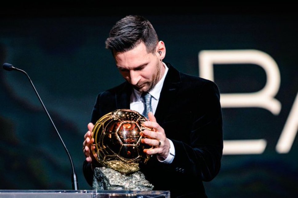 CuriosidadesEU's tweet photo. Se a Bola de Ouro realmente fosse um prêmio justo: 

2008 – 🇦🇷 Lionel Messi
2009 – 🇦🇷 Lionel Messi
2010 – 🇦🇷 Lionel Messi
2011 – 🇦🇷 Lionel Messi
2012 – 🇦🇷 Lionel Messi
2013 – 🇦🇷 Lionel Messi
2014 – 🇦🇷 Lionel Messi
2015 – 🇦🇷 Lionel Messi
2016 – 🇦🇷 Lionel Messi
2017 – 🇦🇷 Lionel Messi
2018 – 🇦🇷 Lionel Messi
2019 – 🇦🇷 Lionel Messi
2020 – 🇦🇷 Lionel Messi
2021 – 🇦🇷 Lionel Messi
2022 – 🇦🇷 Lionel Messi
2023 – 🇦🇷 Lionel Messi
2024 – 🇦🇷 Lionel Messi
2025 – 🇦🇷 Lionel Messi