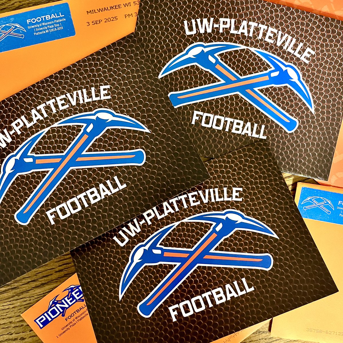 JStewart_26's tweet image. Thank you @Ryan_Munz, @Coach_Fryar, and @CoachBacon98 from @UWPlattFootball for sending cards wishing me a great season! Really means a lot! Can’t wait to get back on campus! 
@KelvisWhite @BJHS_Football @BJRecruiting @Coach_BYoung @Coachjb_10 @_Mike_McCabe @AL7AFootball