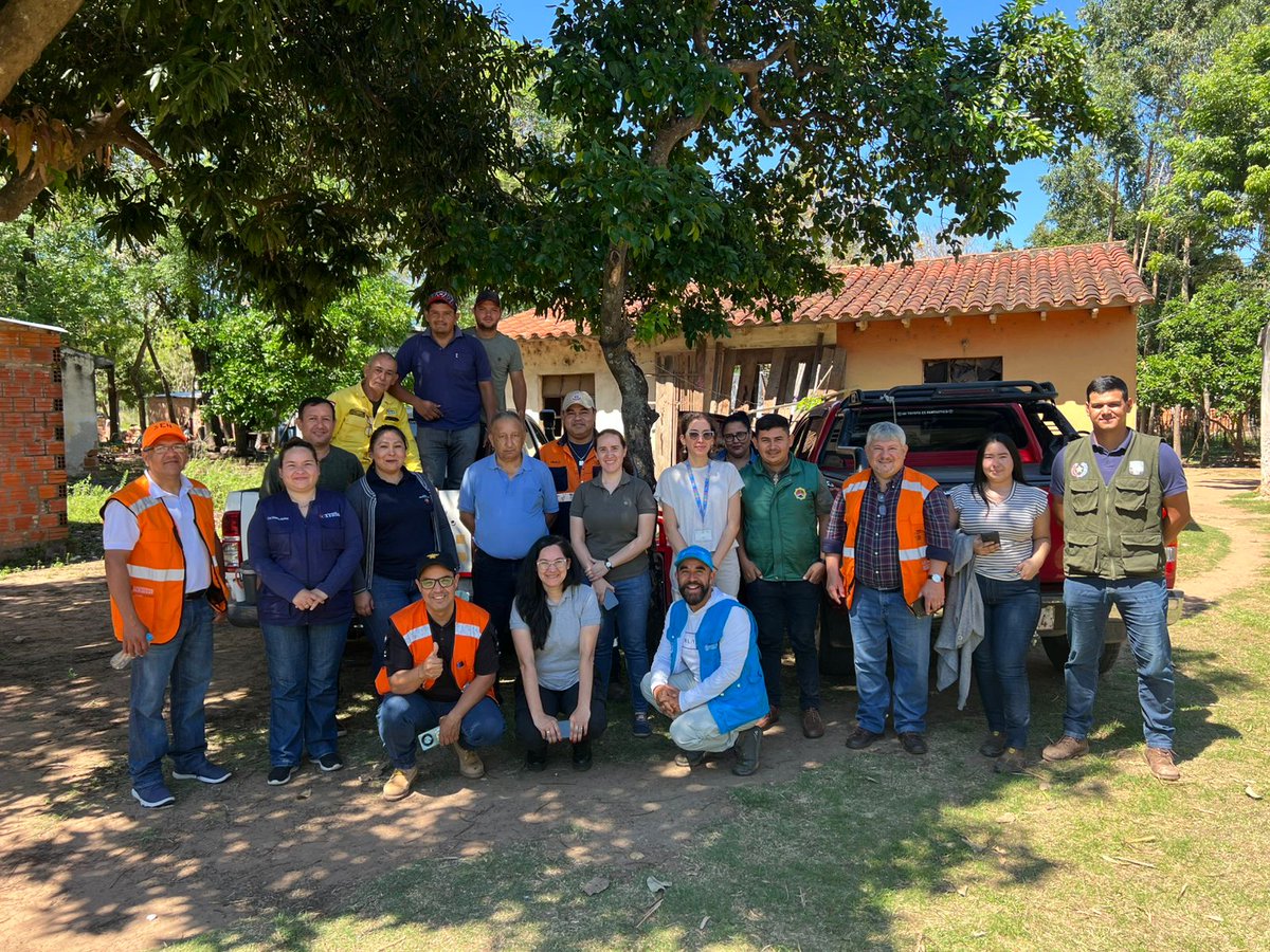 FAO_Colombia's tweet photo. Estamos en Paraguay🇵🇾 avanzando en una agenda para el fortalecimiento de la gestión del riesgo junto a actores clave del país y la región. https://t.co/6KlJziwGGk