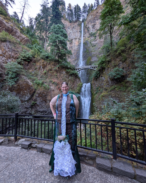 adafruit's tweet photo. A Multnomah Falls dress with NeoPixels #FromTheForums
https://t.co/wS1M2lmFqf https://t.co/oXXr3nBFRM