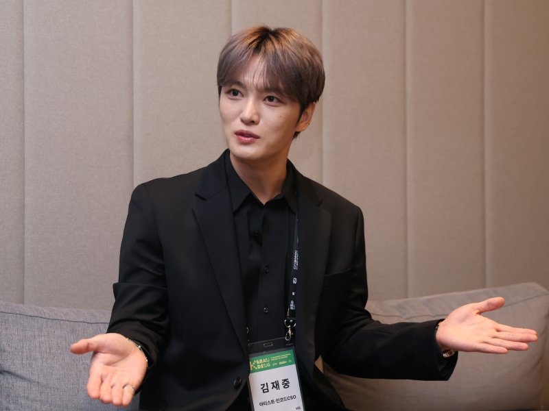 모나이요 tweet media