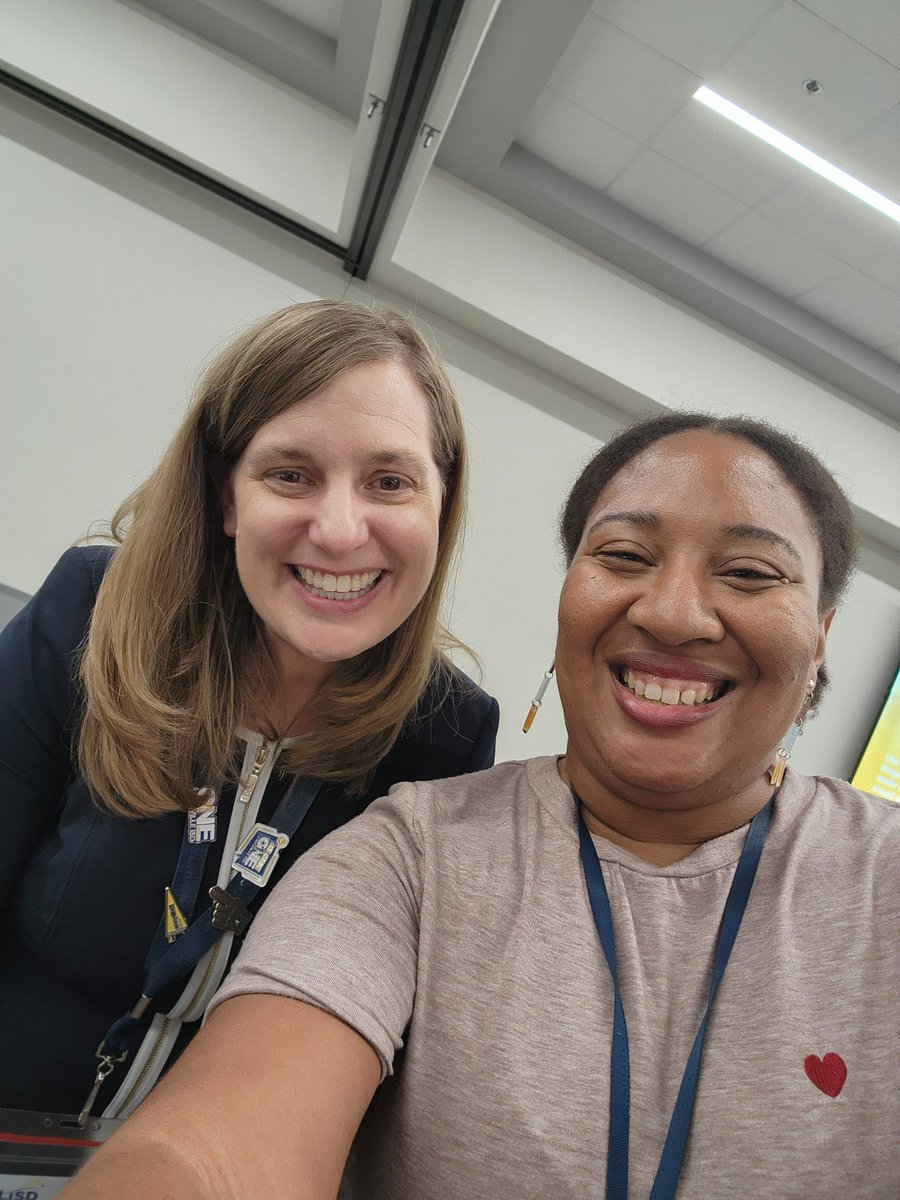 Jasminn Moore tweet media