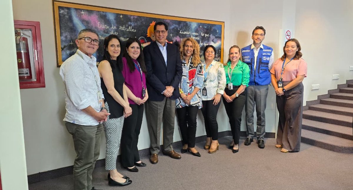 Gracias <a href="/anatreasure/">Ana Emilia Solis Ortega</a> por atender nuestra invitación al <a href="/hospitalmaria/">HMEP</a> para dialogar sobre un acompañamiento relevante  de la <a href="/OPSOMS_Honduras/">@OPSOMS_Honduras</a> que coadyuve a continuar brindando una atención de calidad y dignidad a las niñas y niños del país. 🤝🙏🏻