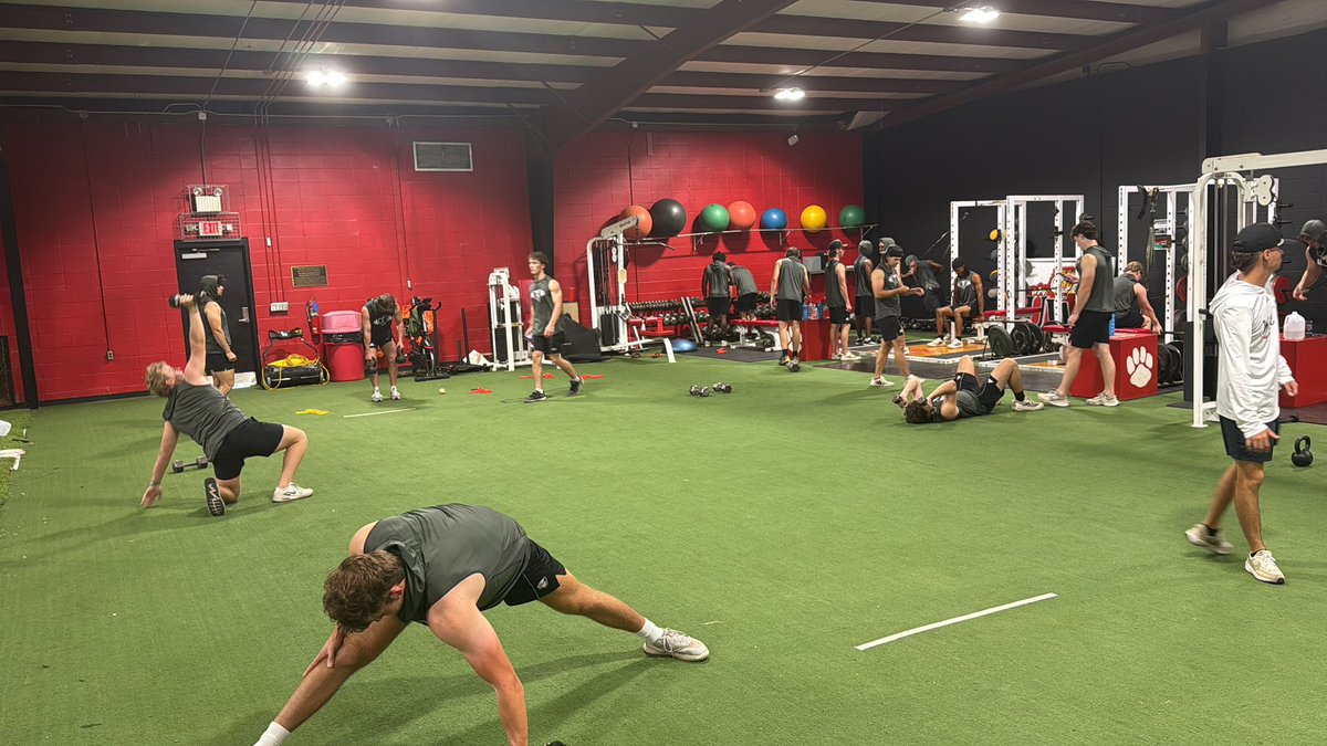 The Gritty Tigers getting after it 💪 
#Welcometothejungle🐅