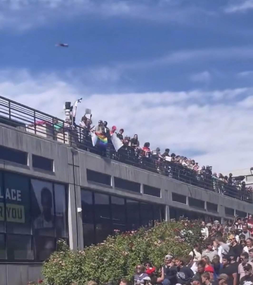 Justin T. tweet media