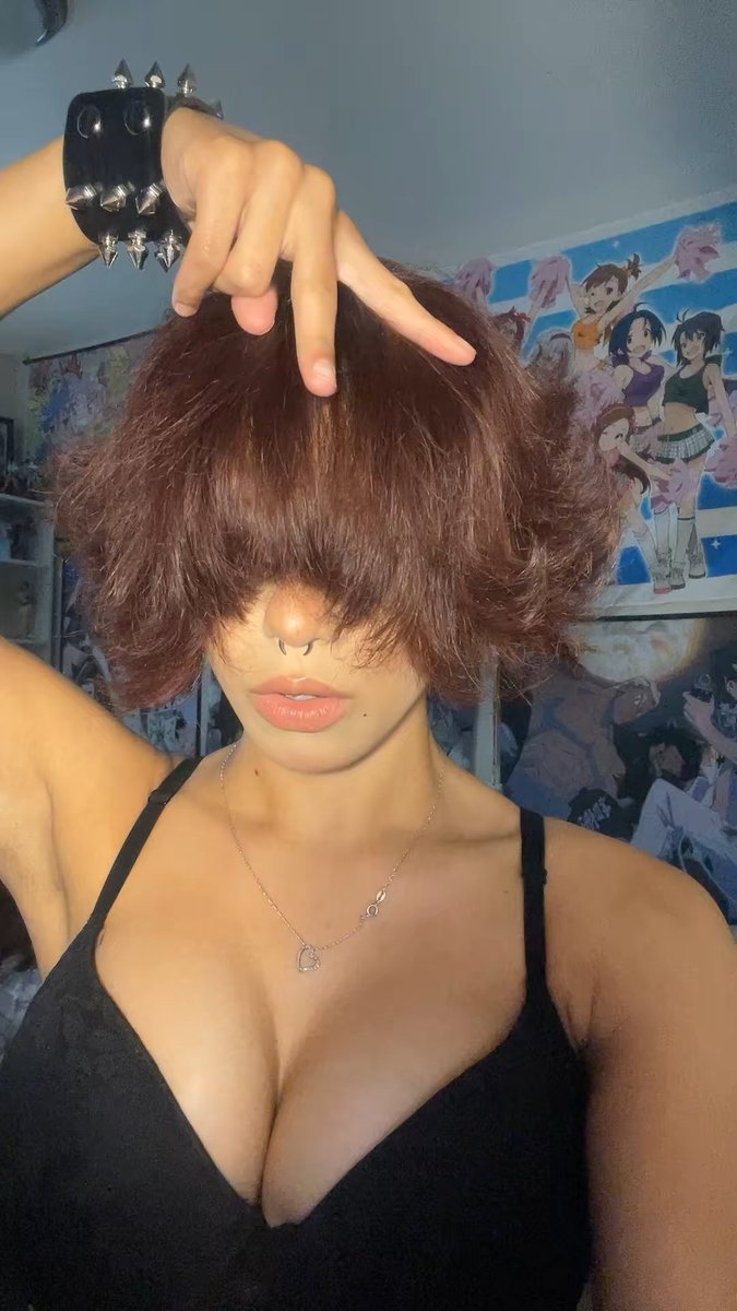 What if the hentai mc was a girl with medium sized naturals